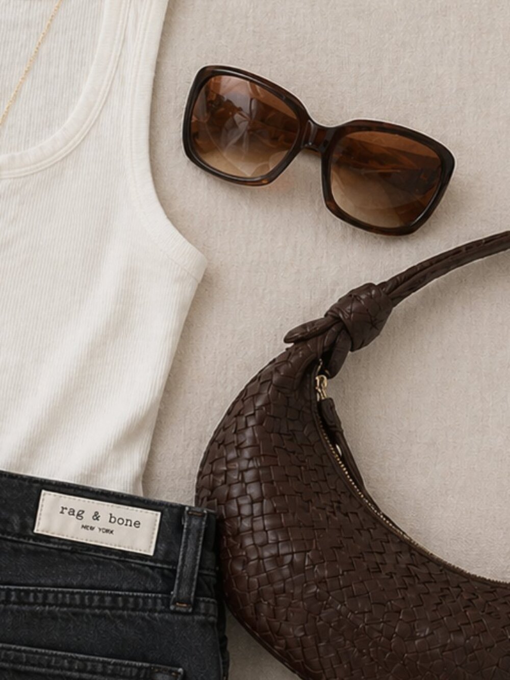 Oakley Women’s Brown Gradient Sunglasses Oversized Square Tortoise Frame w/ Case